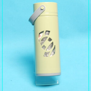 قارورة ماء طويلة